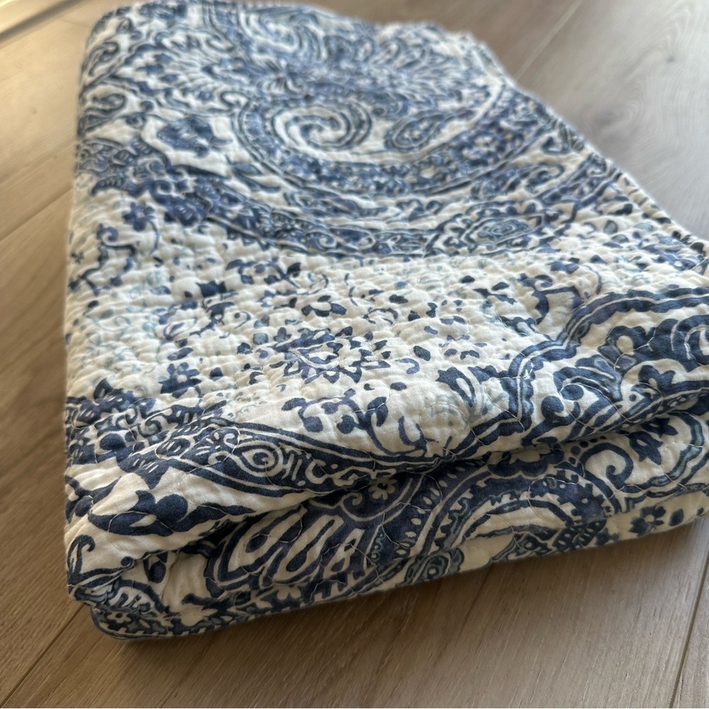 Set of 2 Cotton Shams for Queen Bed Blue and White Paisley Quilted